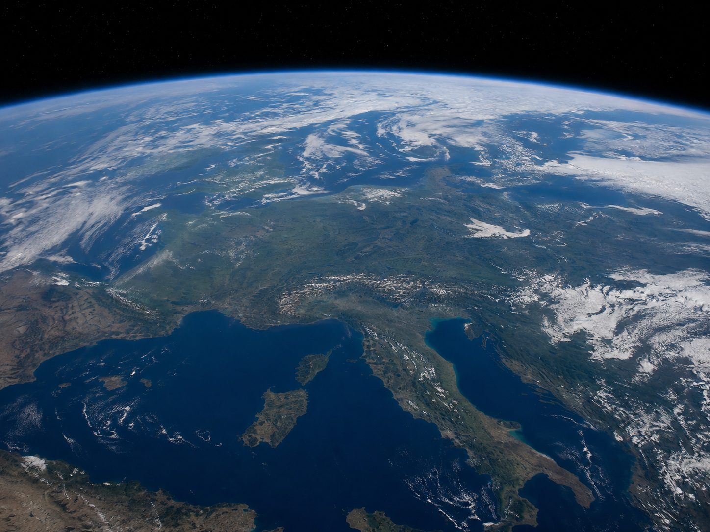 Installazioni TV-SAT in Italia e all’estero